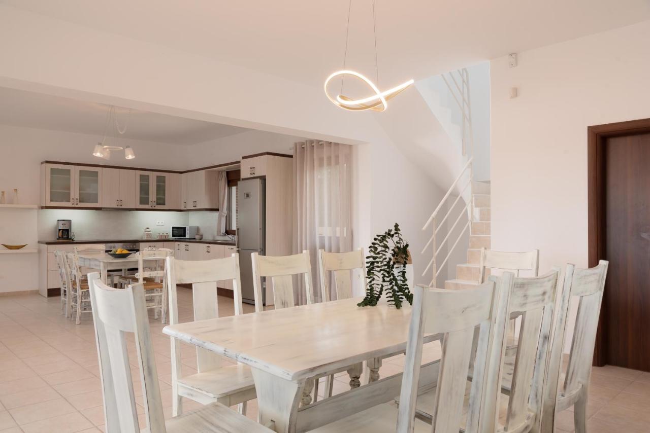 Family Villa Rousa In Rethymno With Pool, Bbq And Kids Area Loutra  Exterior photo