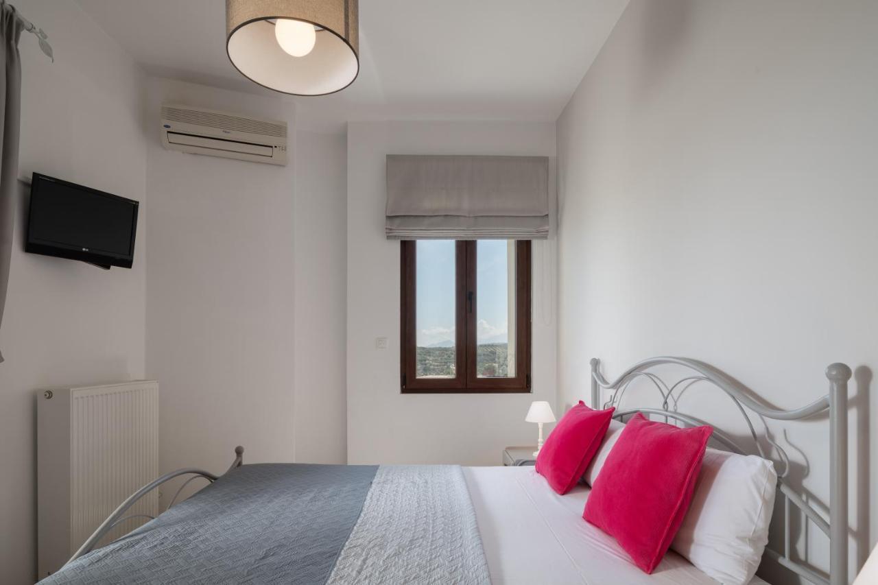 Family Villa Rousa In Rethymno With Pool, Bbq And Kids Area Loutra  Exterior photo